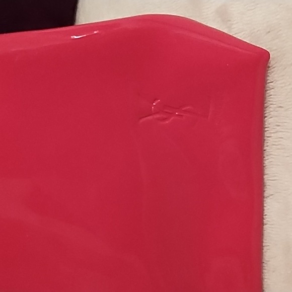 YSL Beaute 💋 Cosmetic Case w/ Lip Charm - Picture 3 of 10